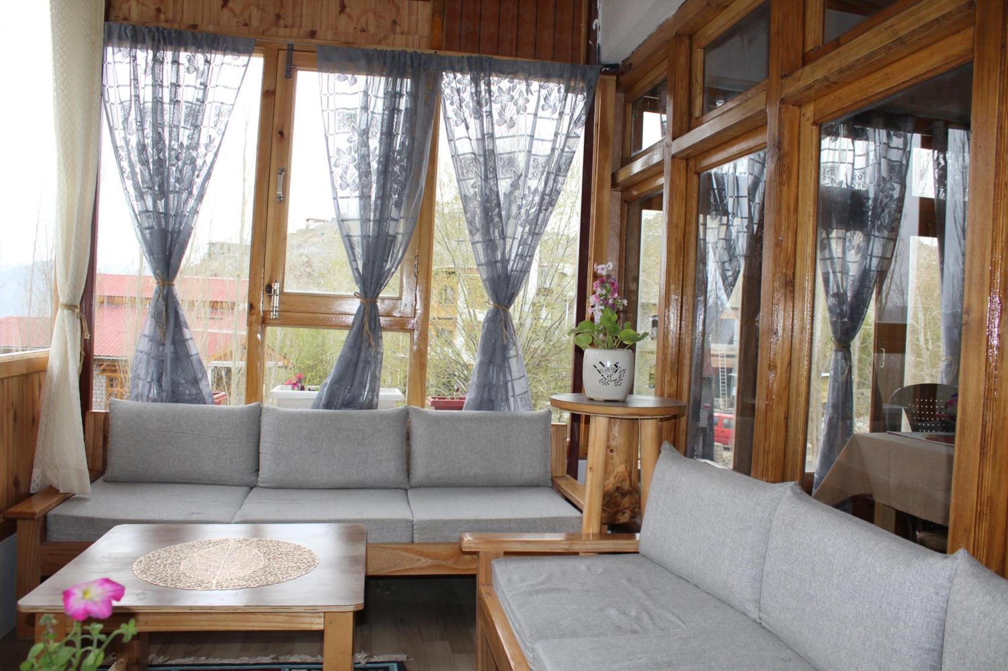 Karma Lodge Leh Eksteriør billede
